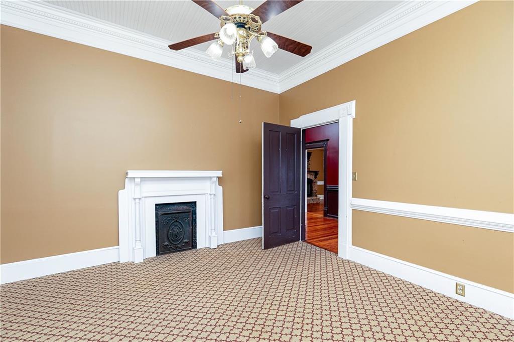 176 Confederate Avenue