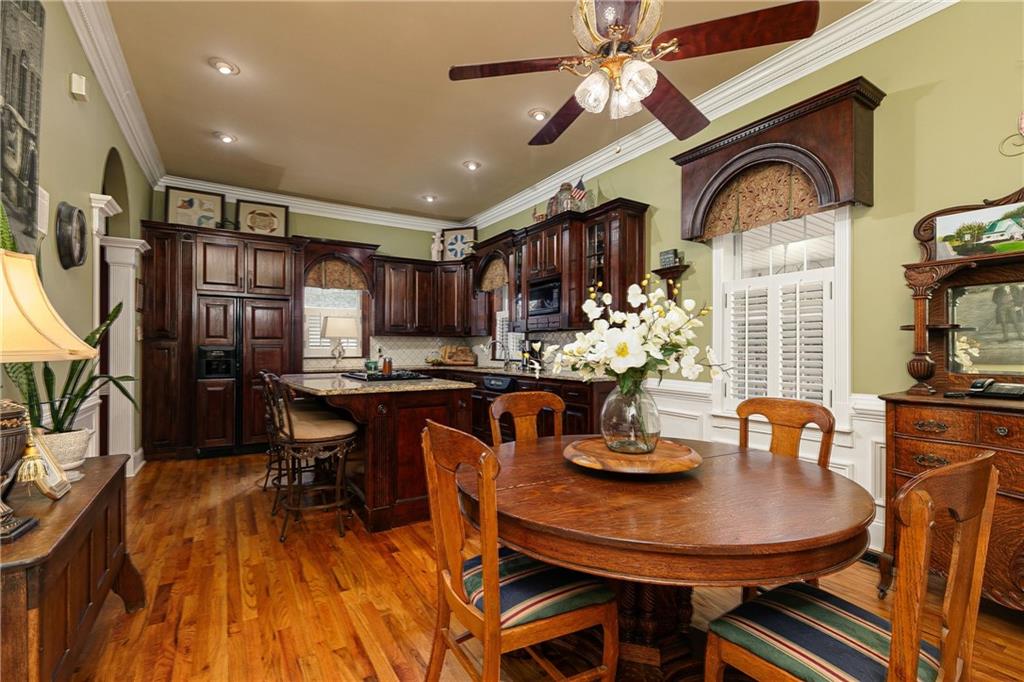 176 Confederate Avenue