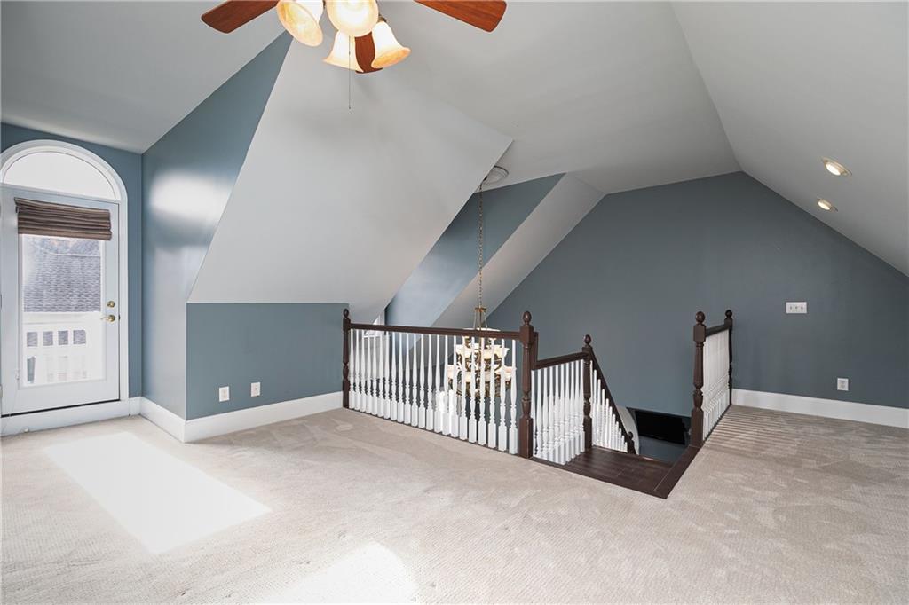 176 Confederate Avenue