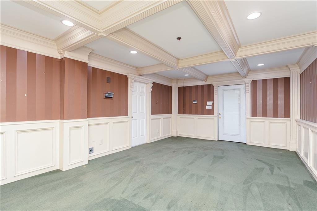 176 Confederate Avenue