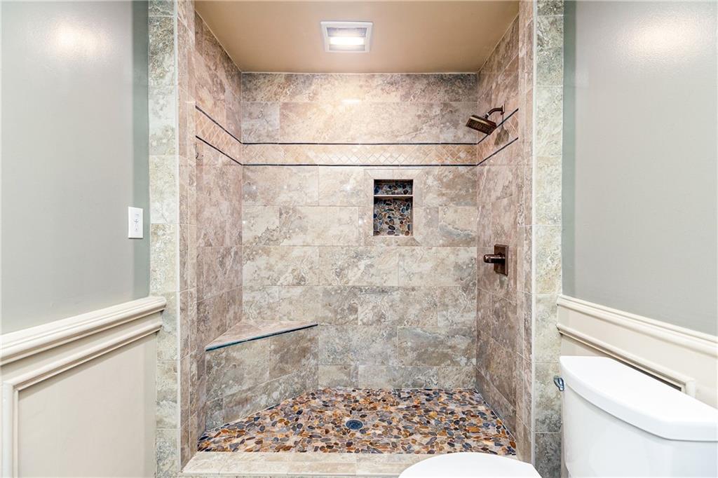 176 Confederate Avenue