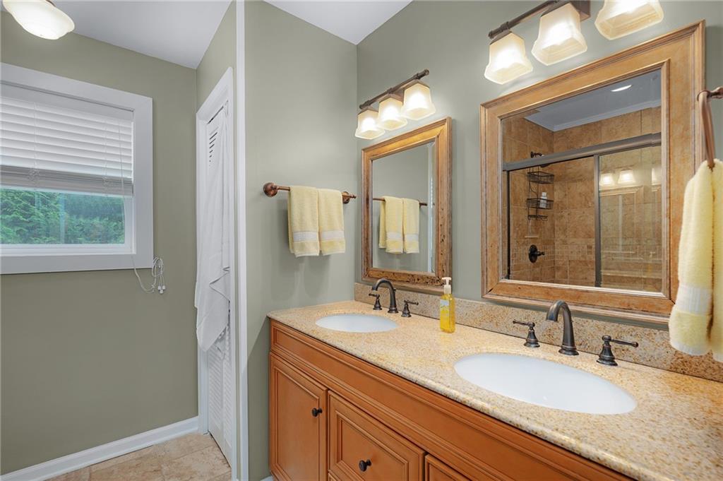 201 Talona Lake Terrace