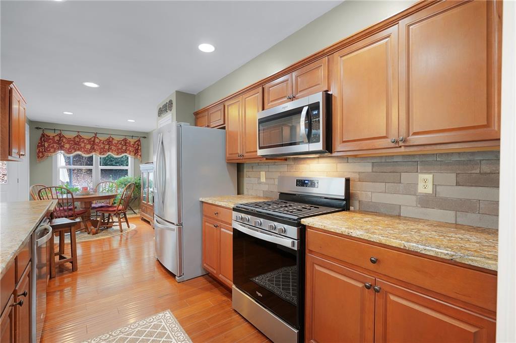 201 Talona Lake Terrace