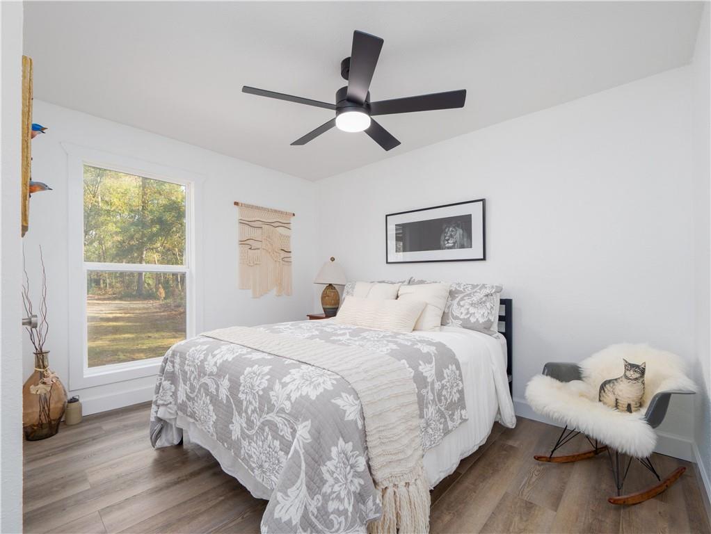 1143 Fiddler Crab Road NE