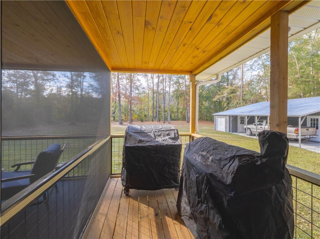 1143 Fiddler Crab Road NE