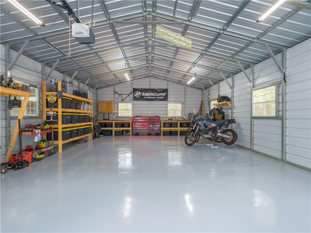 1143 Fiddler Crab Road NE