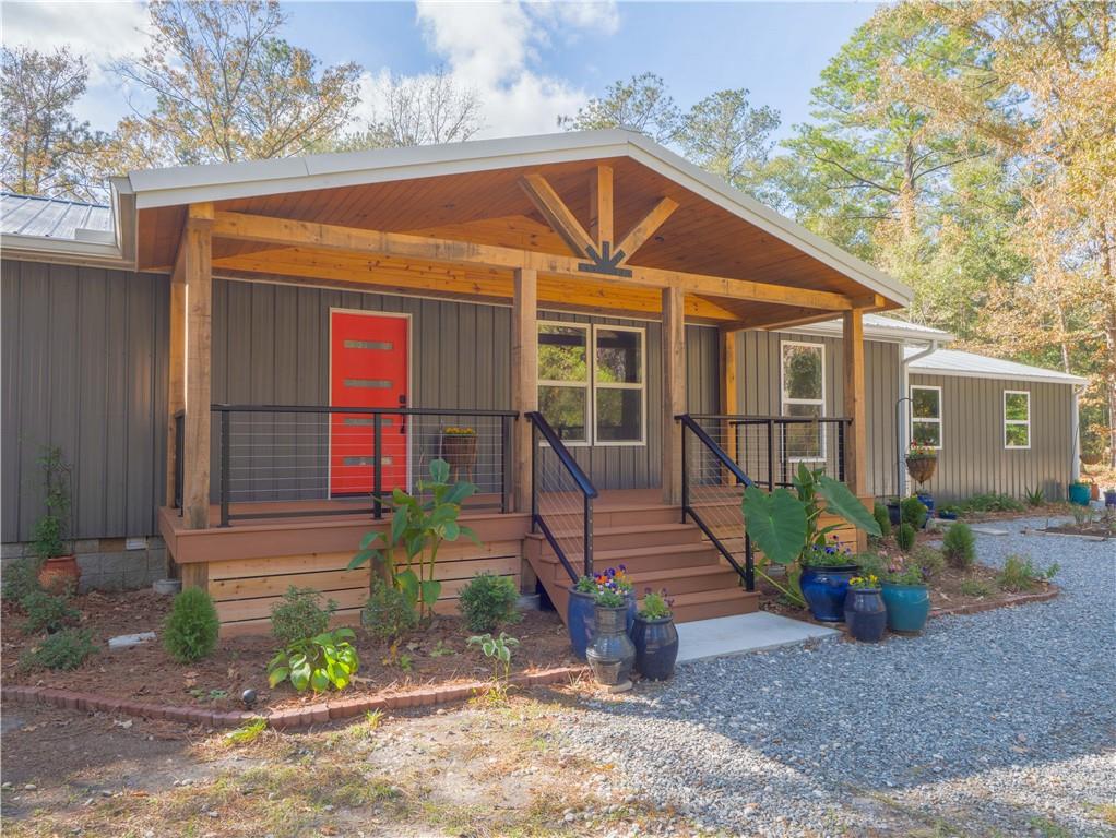 1143 Fiddler Crab Road NE