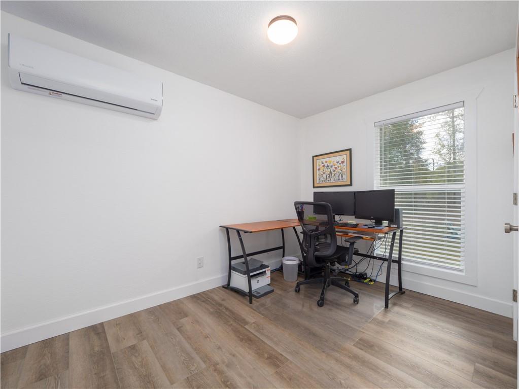 1143 Fiddler Crab Road NE