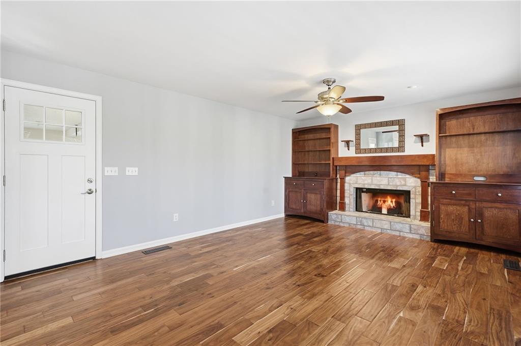 1217 Kaylyn Court NW