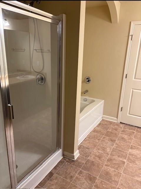 7101 Creeksong Drive
