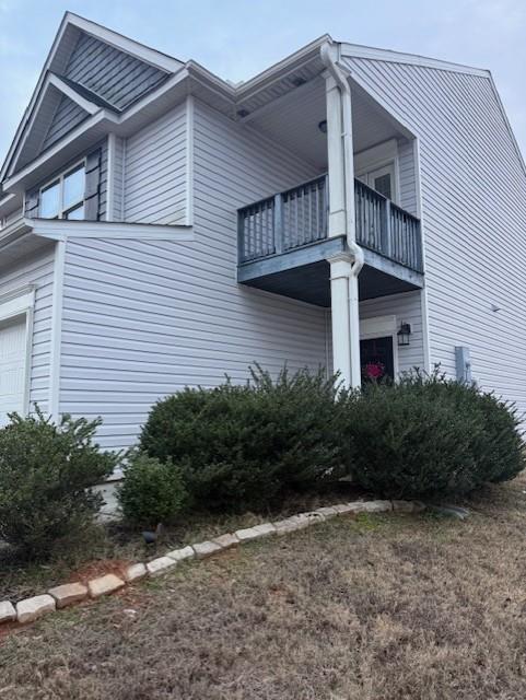 7101 Creeksong Drive