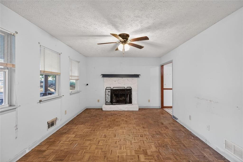 218 Quail Hollow Drive