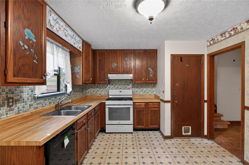 218 Quail Hollow Drive