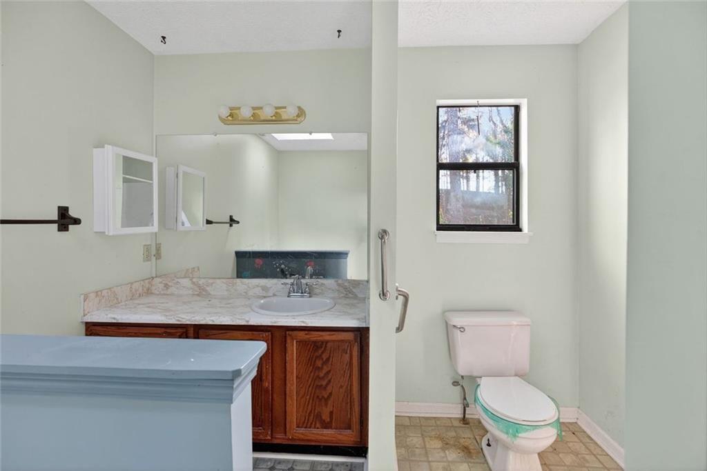 218 Quail Hollow Drive