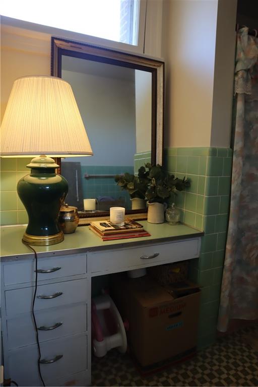 519 N College Street