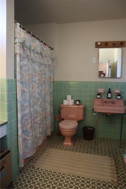 519 N College Street