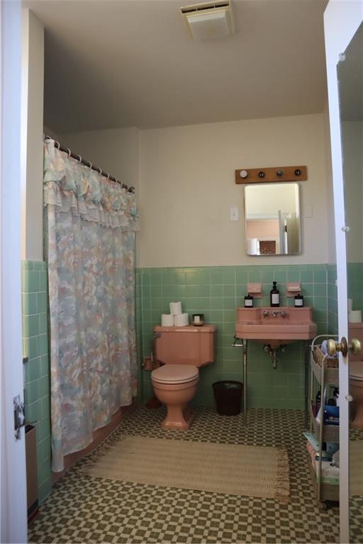 519 N College Street