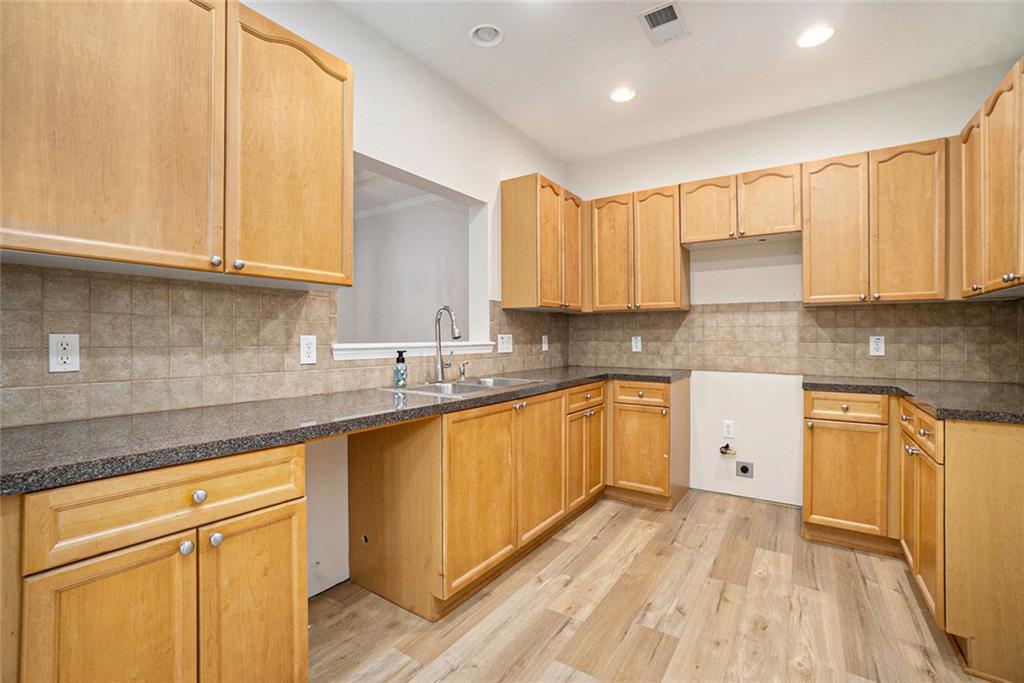 3233 Abbott Drive SW Unit 7