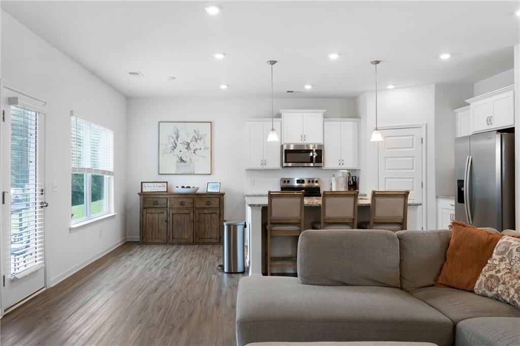 110 Waterside Ridge