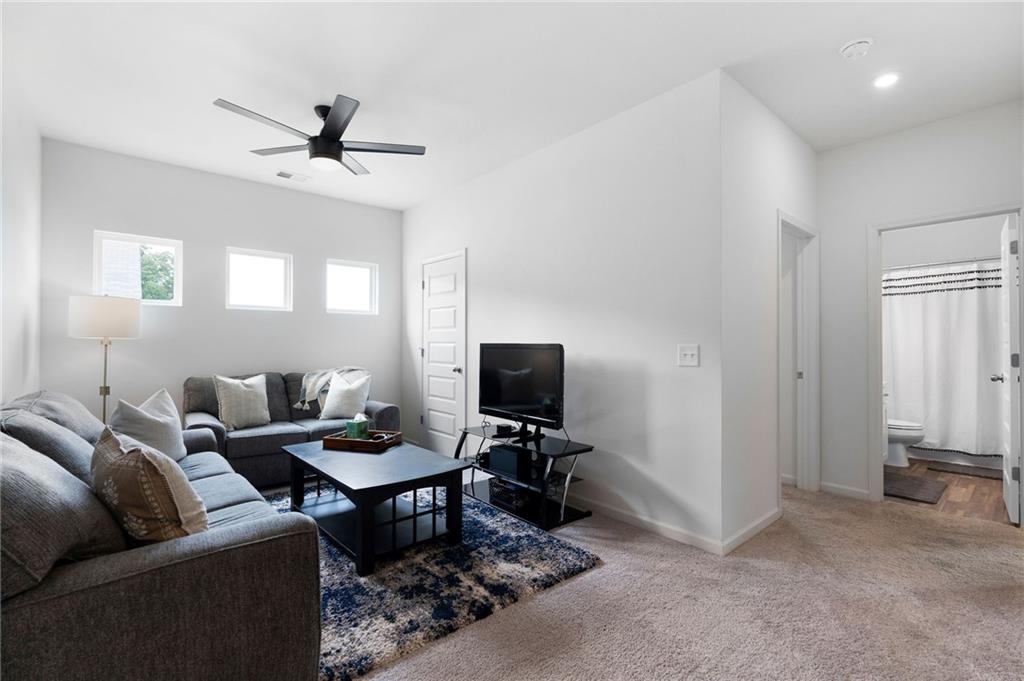 110 Waterside Ridge