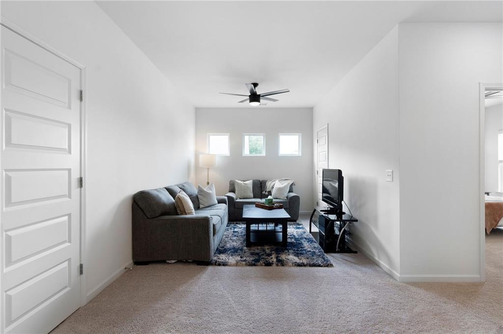 110 Waterside Ridge
