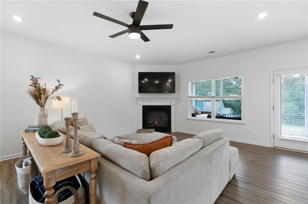110 Waterside Ridge
