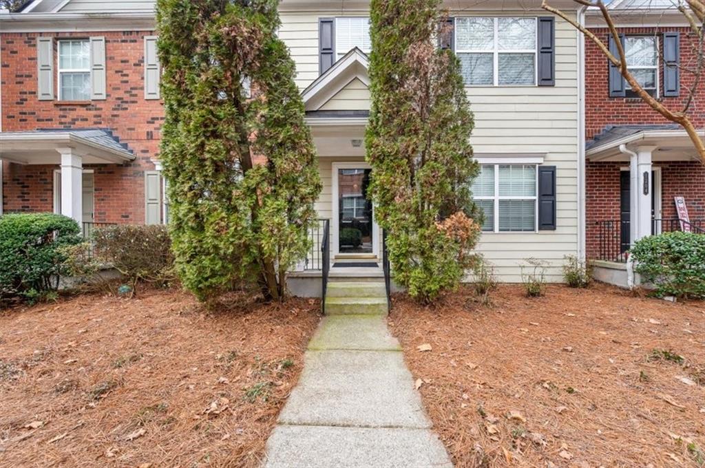 1202 Charleston Court