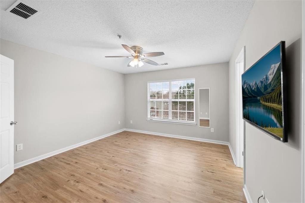 1202 Charleston Court