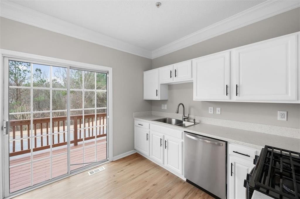 1202 Charleston Court