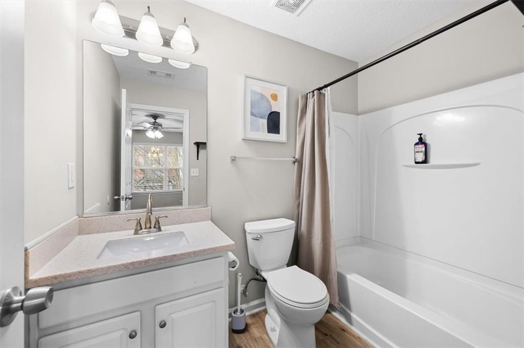 1202 Charleston Court