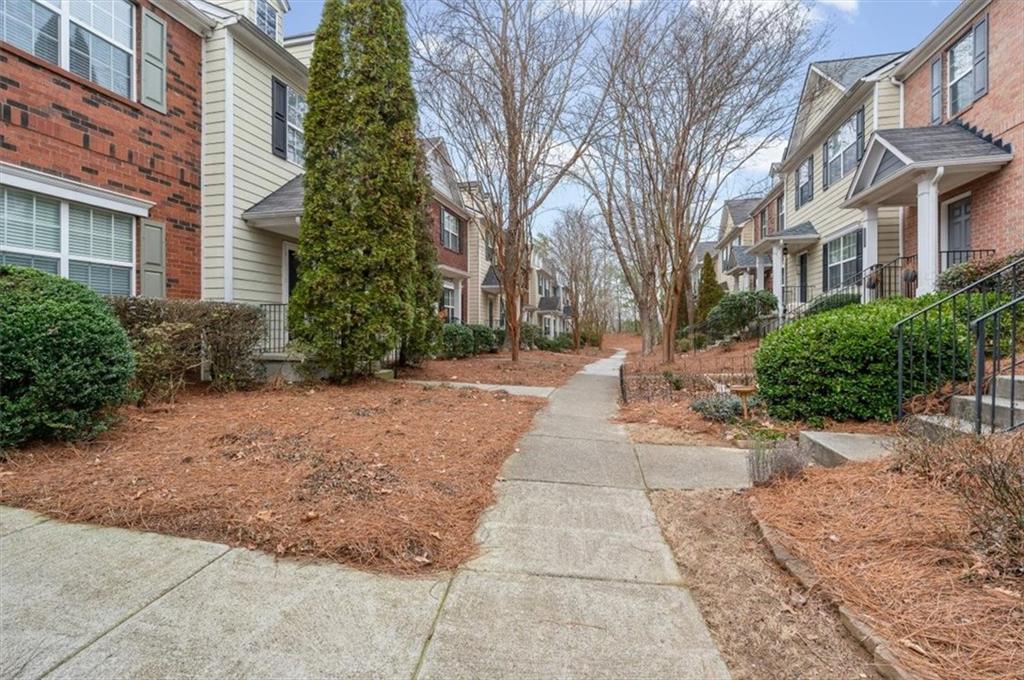 1202 Charleston Court