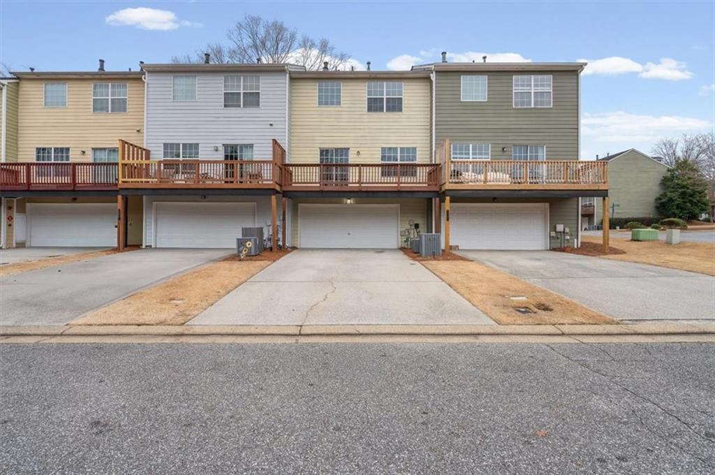 1202 Charleston Court