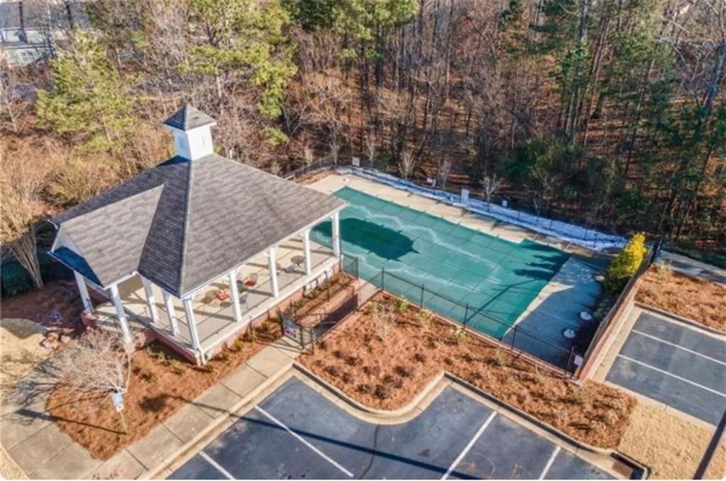 1202 Charleston Court