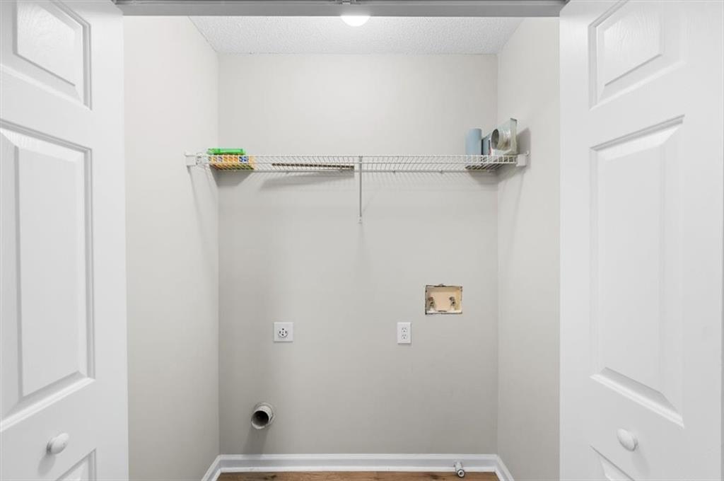 1202 Charleston Court