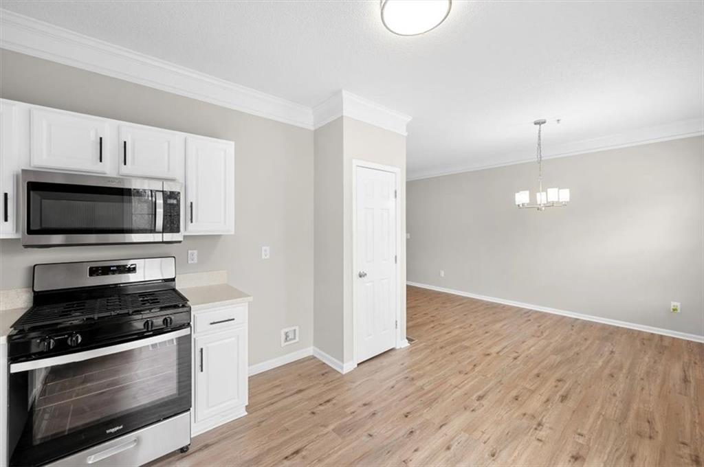 1202 Charleston Court