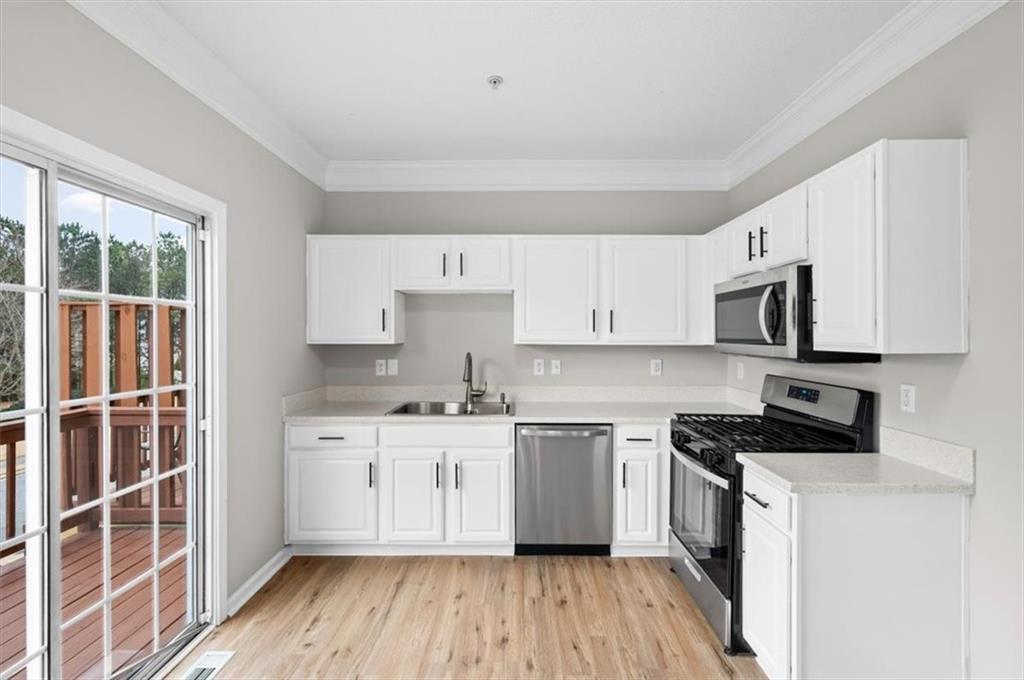 1202 Charleston Court