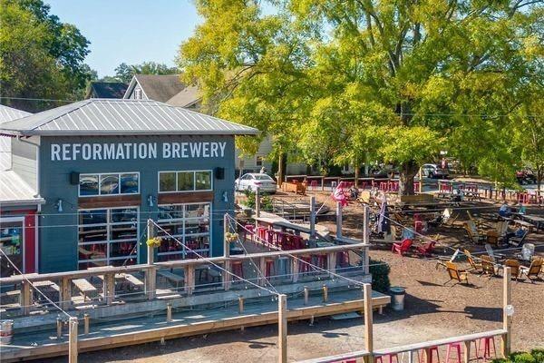 1202 Charleston Court