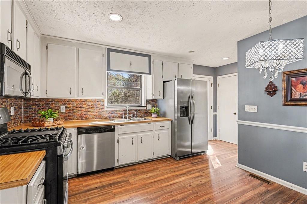 5088 Ravenwood Drive NW