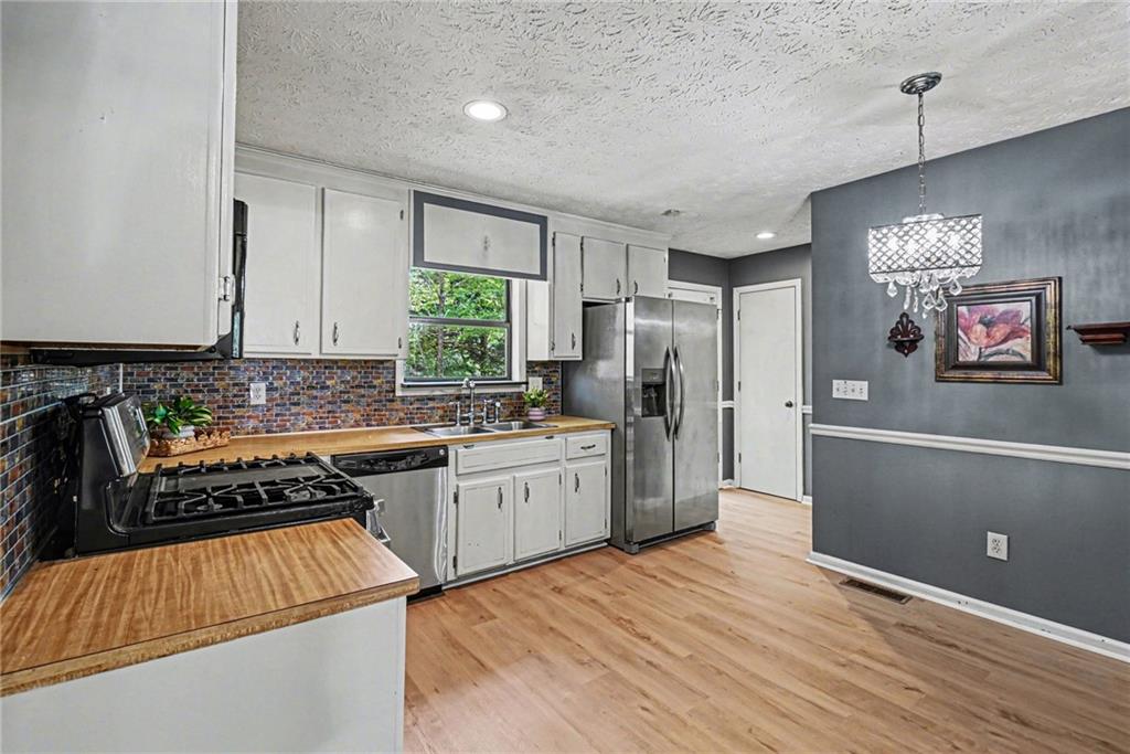 5088 Ravenwood Drive NW