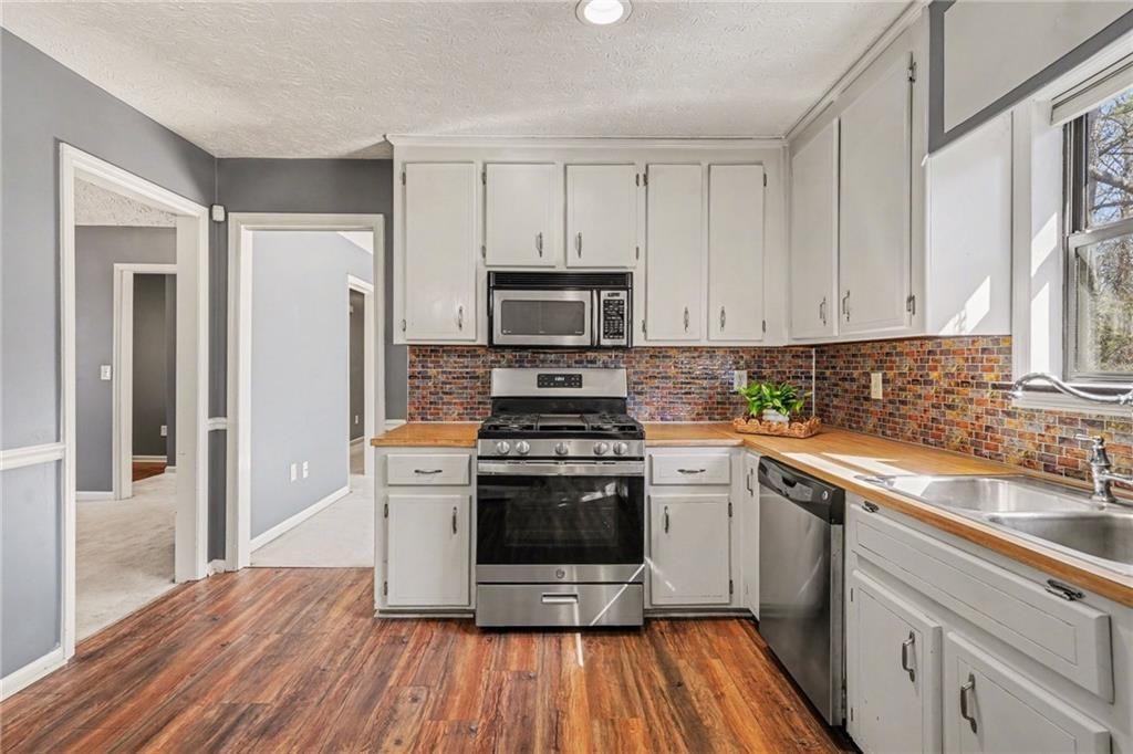 5088 Ravenwood Drive NW