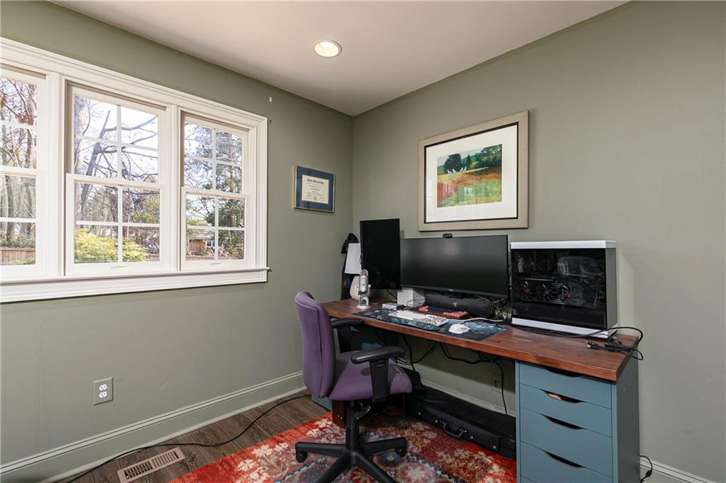 2631 Brown Circle SE