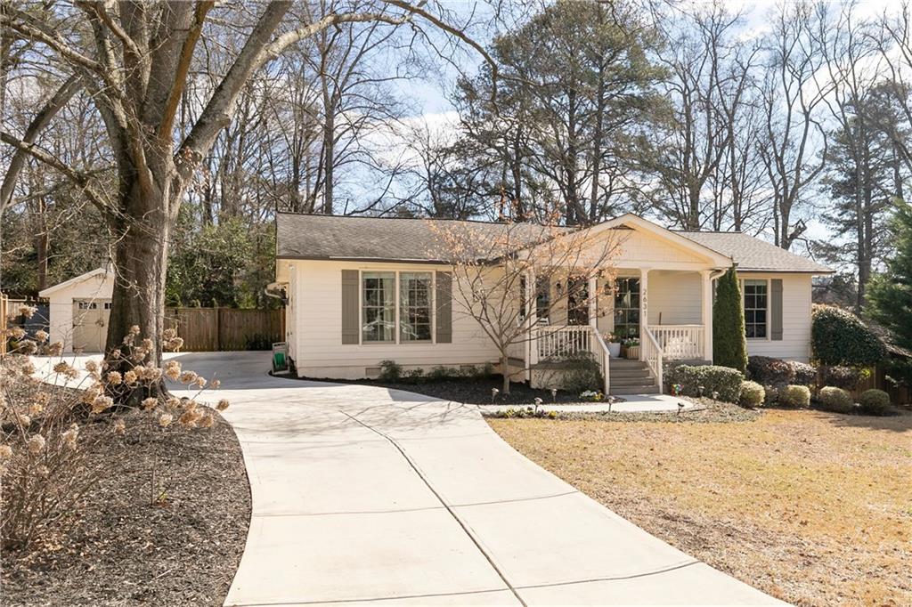 2631 Brown Circle SE