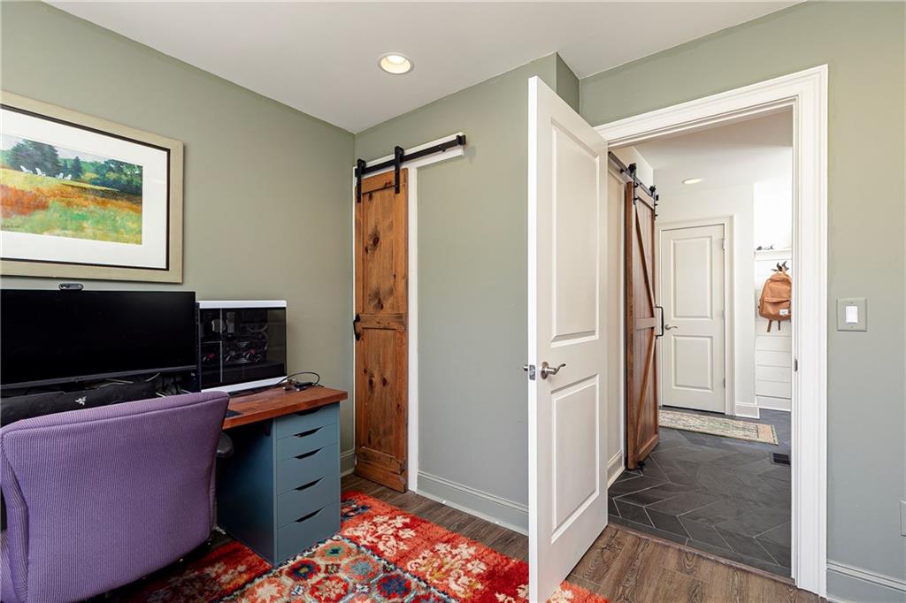 2631 Brown Circle SE