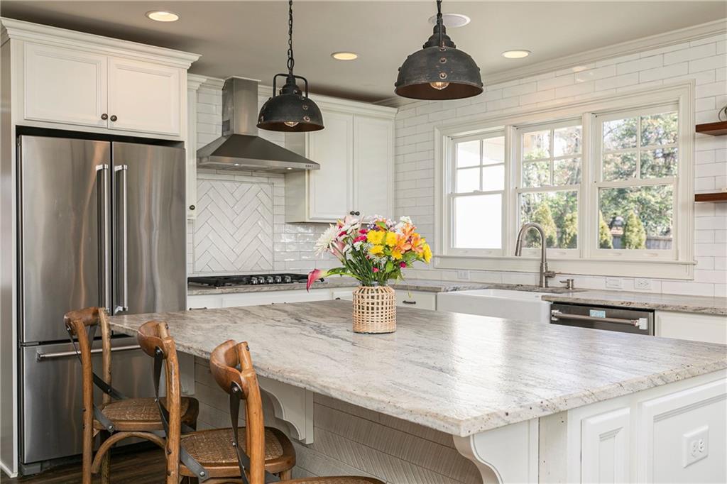 2631 Brown Circle SE