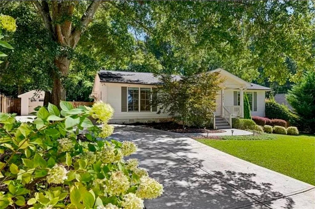 2631 Brown Circle SE