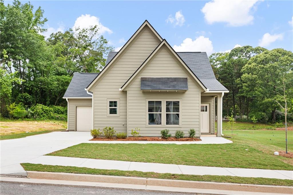 102 Winston Way