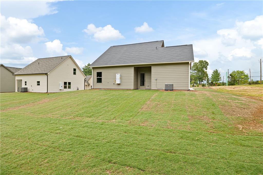 102 Winston Way