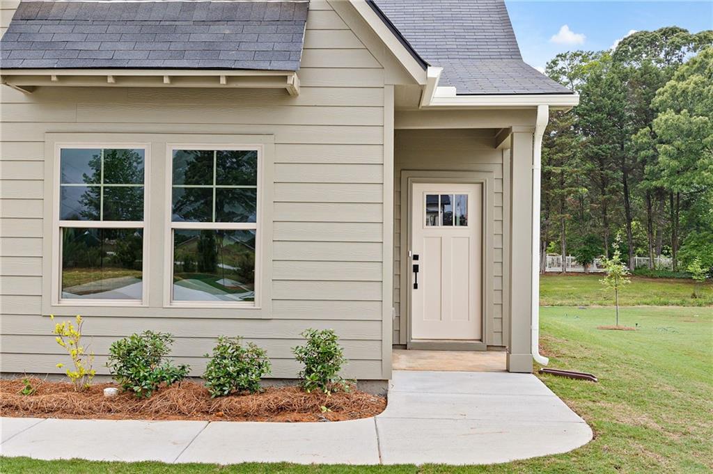 102 Winston Way