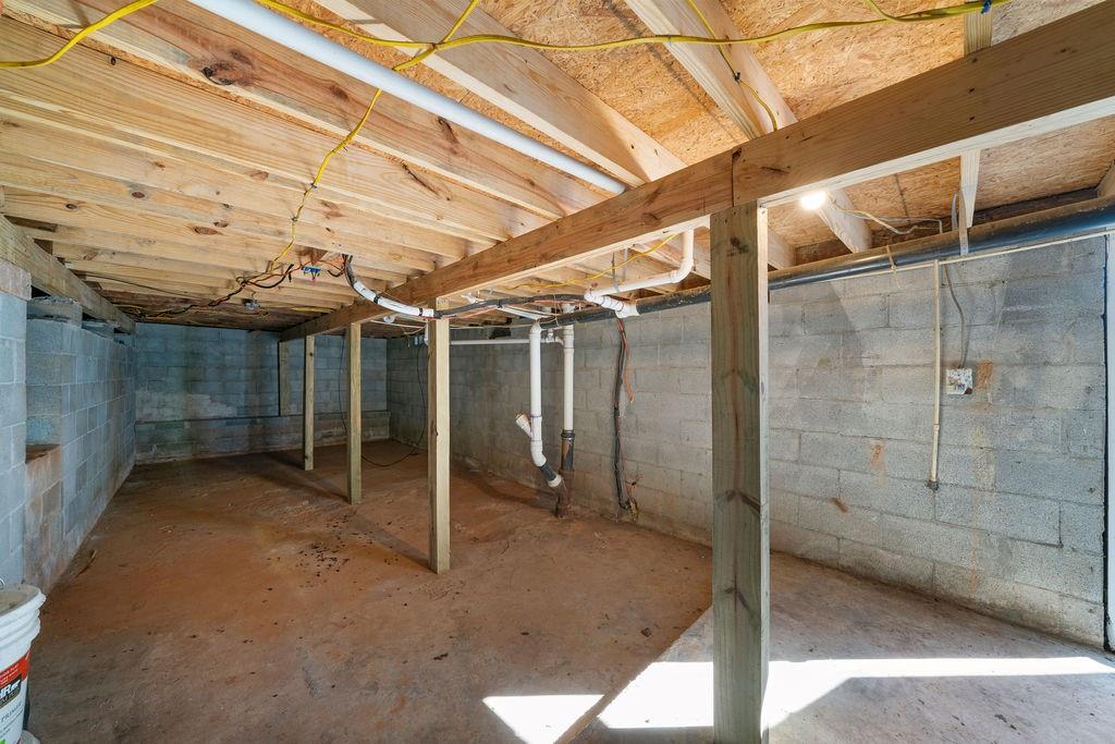 533 WESLEY CAMP Road