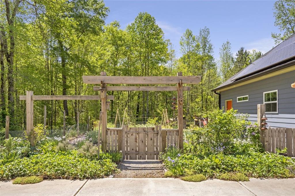 225 HAMRICK Road